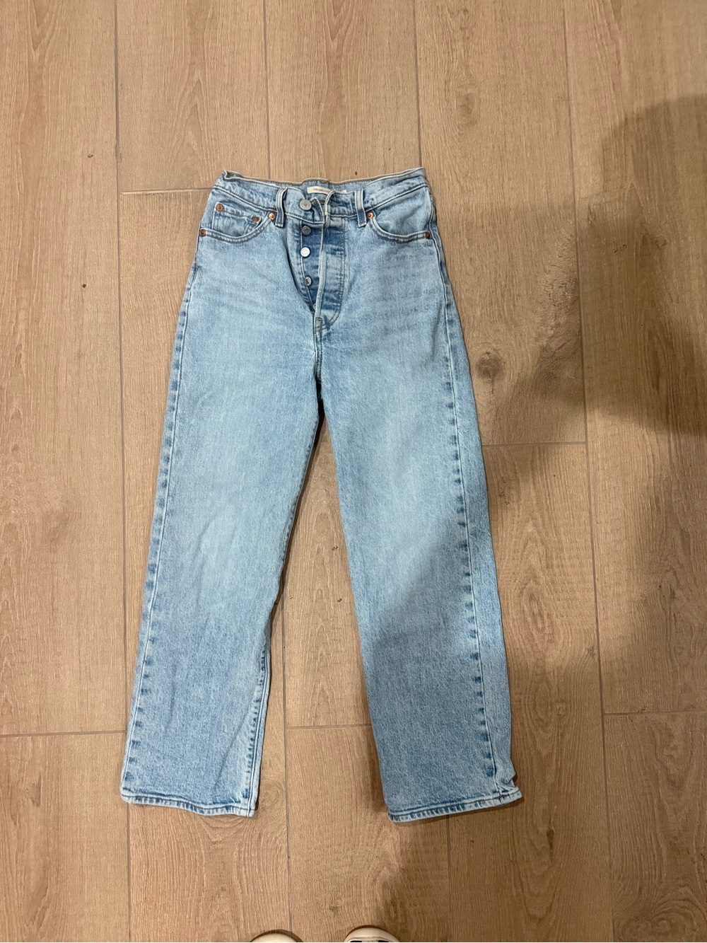 Levi's Light Wash Ribcage Straight Jeans